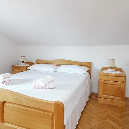 Guest house Antovesa 4*