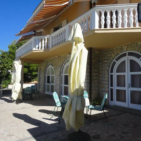 Antovesa 4*